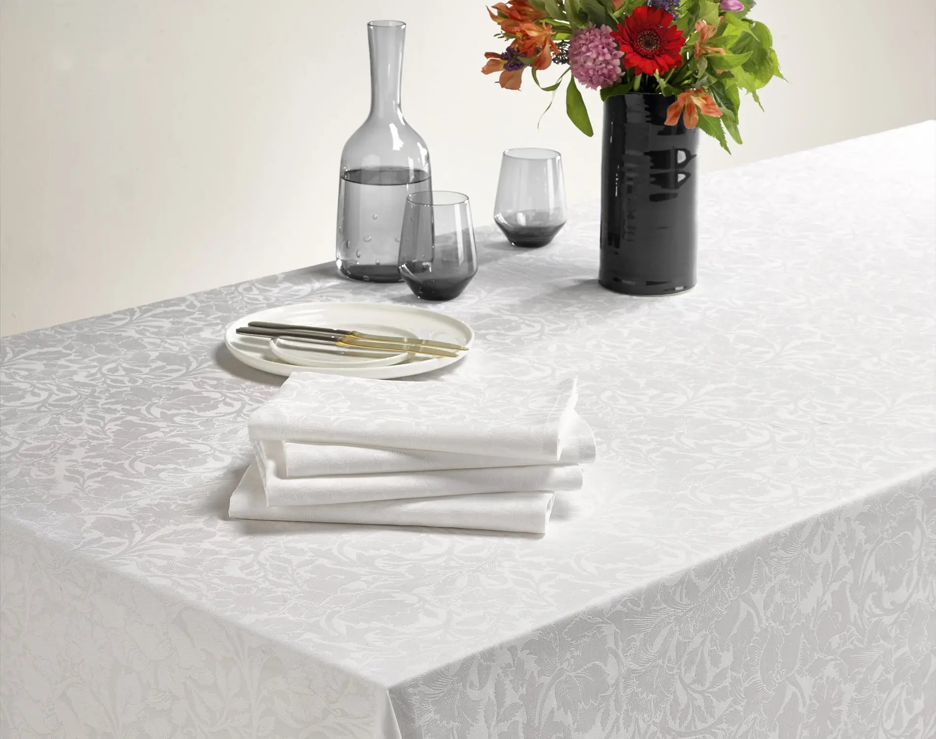Jacquard Tablecloth with Floral Pattern | CXL by Christian Lacroix