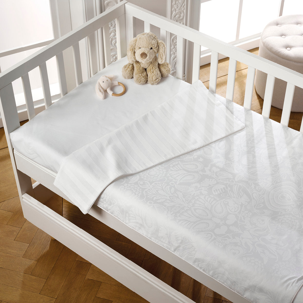 Bettbezug + Kopfkissenbezug Baby Baumwollsatin - Jacquard gewebt - Love Stories Weiß