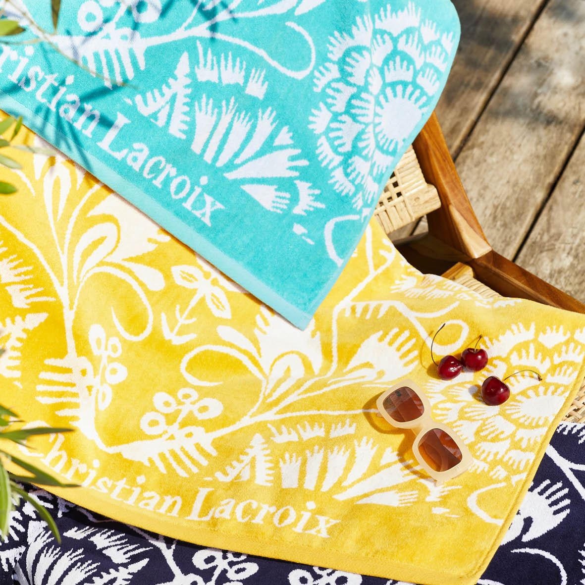 Beach towel Love Stories Turquoise - 90 x 180 cm