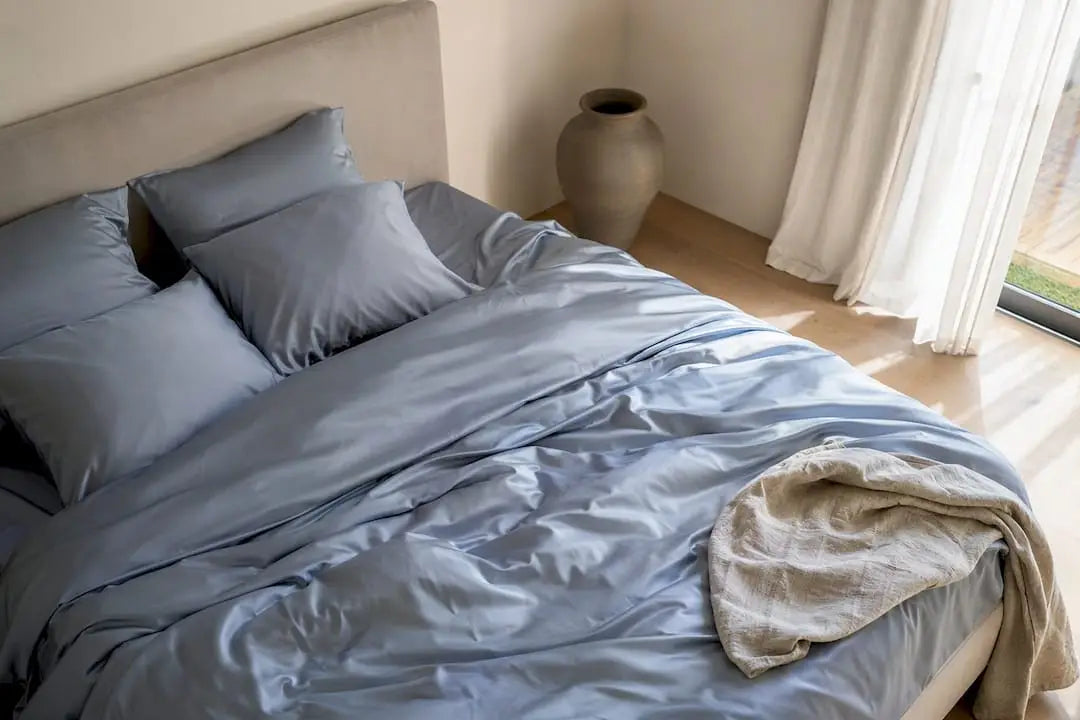 Linge de lit en satin de coton bleu gris de qualité