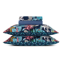 Ensemble de draps : drap-housse, drap plat, taie(s) d'oreiller en satin de coton - dessin Zanzibar bleu - CXL by Christian Lacroix Maison