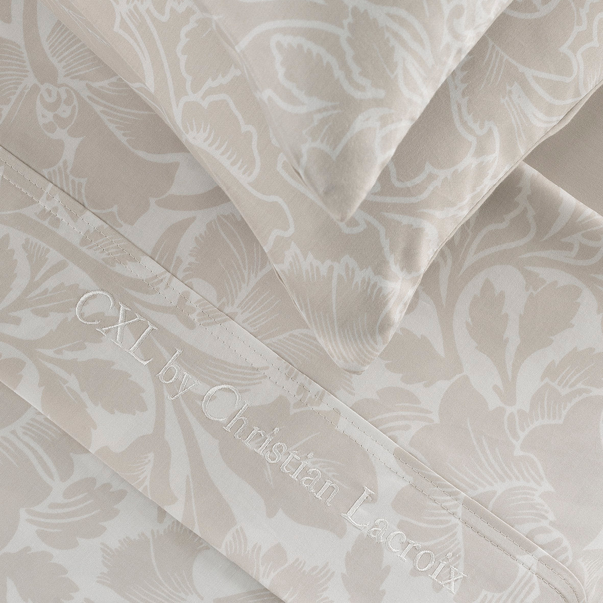 Ensemble de draps : drap-housse, drap plat, taie(s) d'oreiller en satin de coton - dessin Araabesque Taupe - CXL by Christian Lacroix Maison